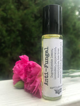 Load image into Gallery viewer, Anti-fungal essential oil rollerbottle roller roll-on blend 10 ml therapeutic grade