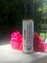 Load image into Gallery viewer, Hives Anti-itch rash essential oil roller roller roll-on 10 ml all-natural