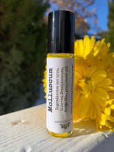 Load image into Gallery viewer, molluscum contagiosum FOR CHILD essential oil roller roll-on 10 ml topical treatment HealingOilsRN